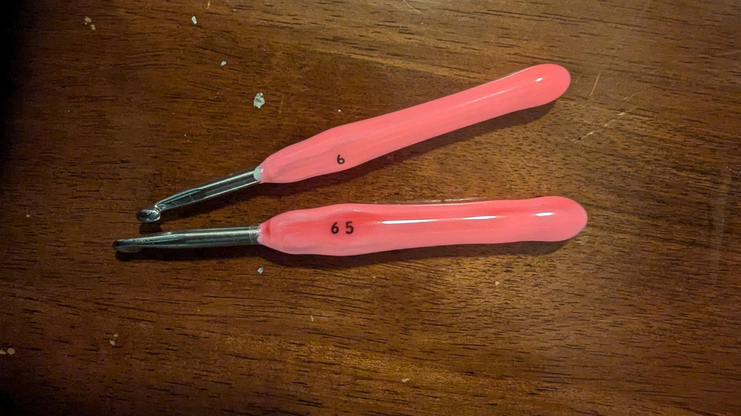 Pink Glow in the Dark Crochet Hook - novelty crochet hook, crochet gift