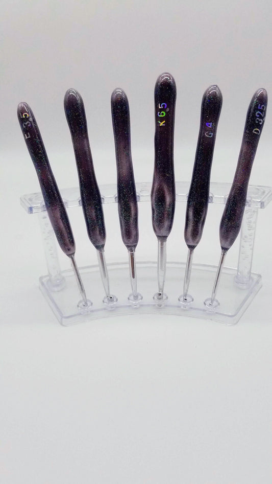 Black to Pink Color Changing Glitter Crochet Hook