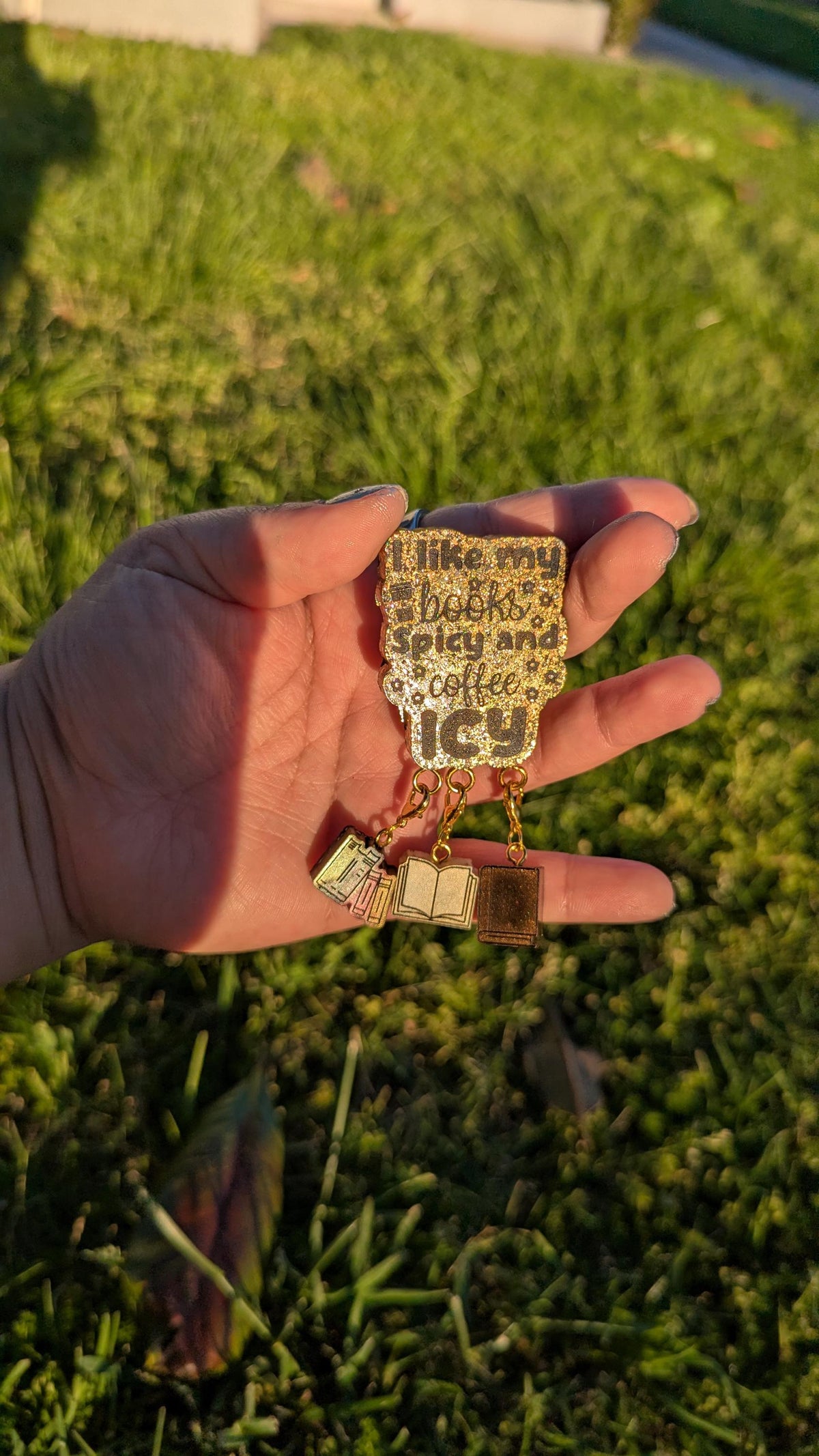 I like my books spicy and coffee icy - stitch marker pin holder