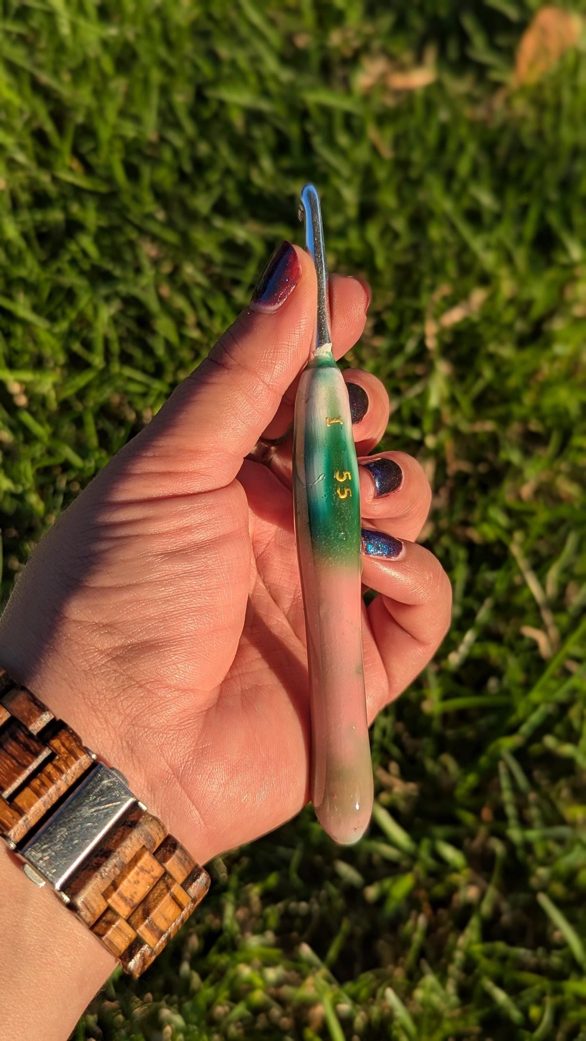 Green to Pink Color Changing Crochet Hook: Novelty Crochet Gift