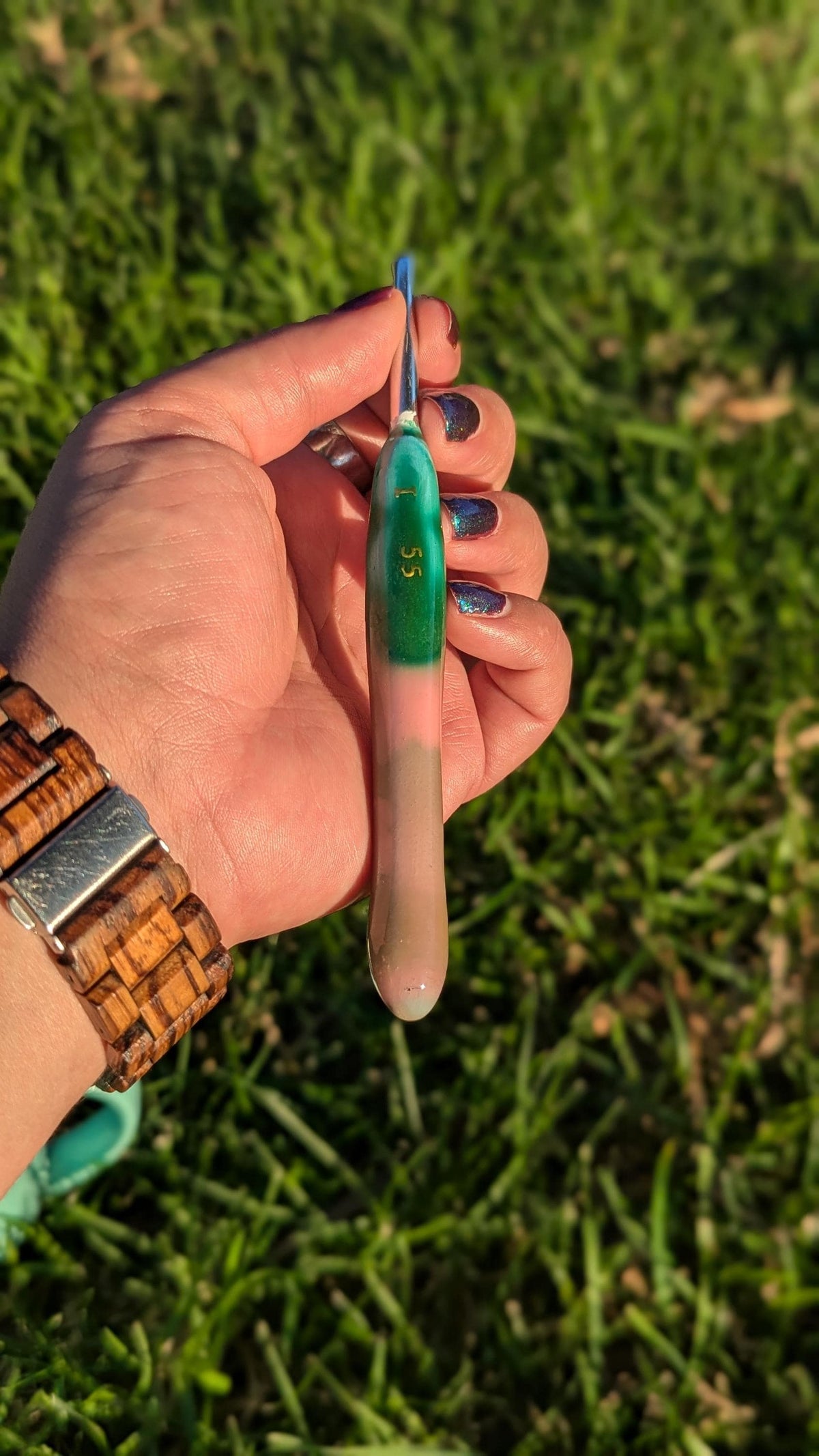 Green to Pink Color Changing Crochet Hook: Novelty Crochet Gift