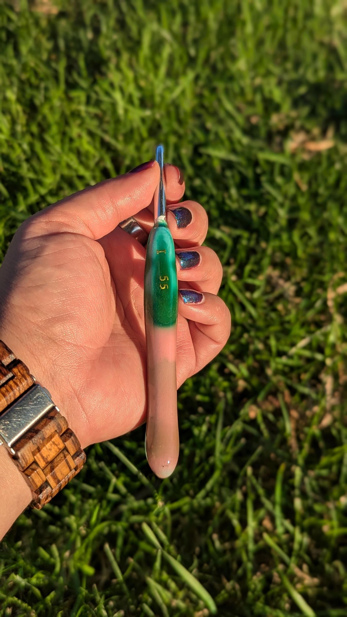 Green to Pink Color Changing Crochet Hook: Novelty Crochet Gift