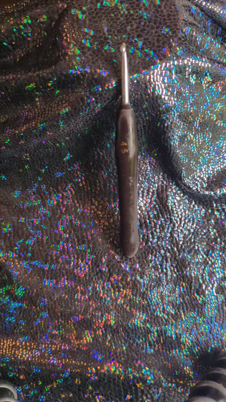 Black to Red to Yellow Color Changing Crochet Hook: Halloween Crochet Hook